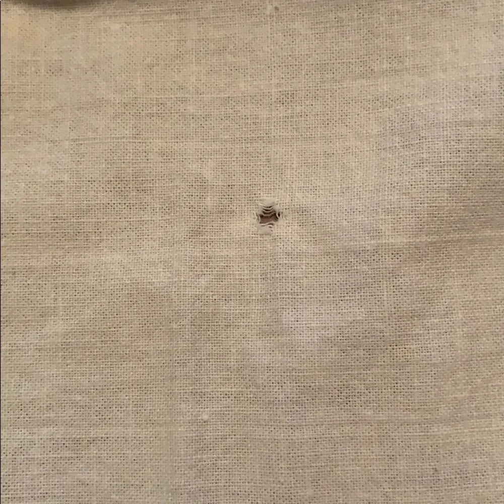 Vtg small tablecloth with floral embroidery‎